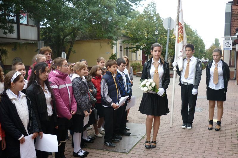 Vértanúkra emlékeztek a központisok