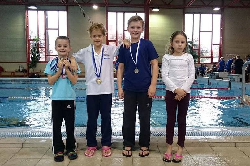 Félegyházán arattak a halasi úszók