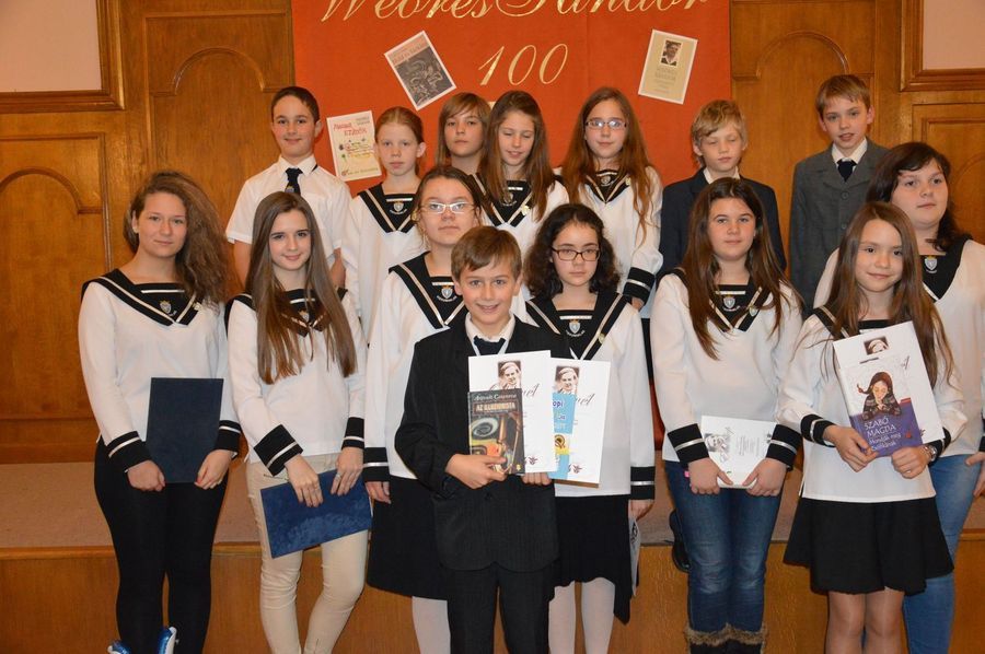 Mesét mondtak a sziládysok