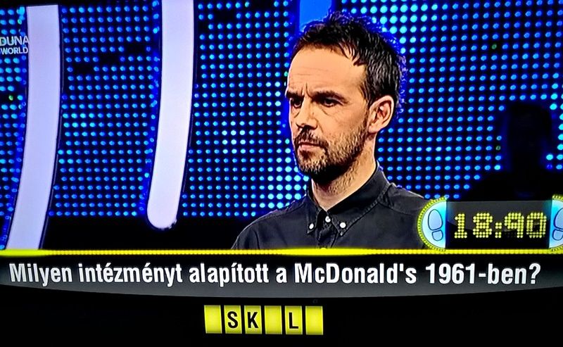 Miklós talpon maradt