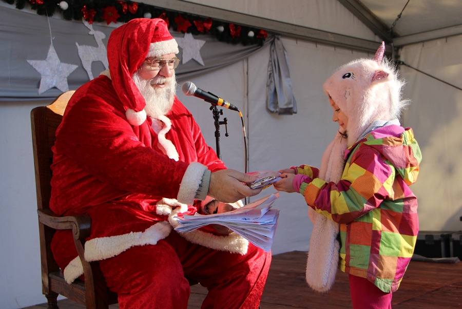 (►) Rajzokat vár a Mikulás