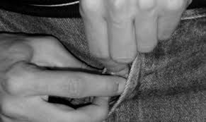 Gyula mutogatta magát