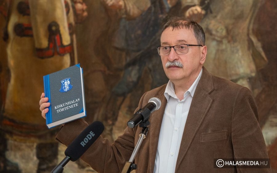 (►) „Könyvekre márpedig szükség van és szükség lesz” (galéria)