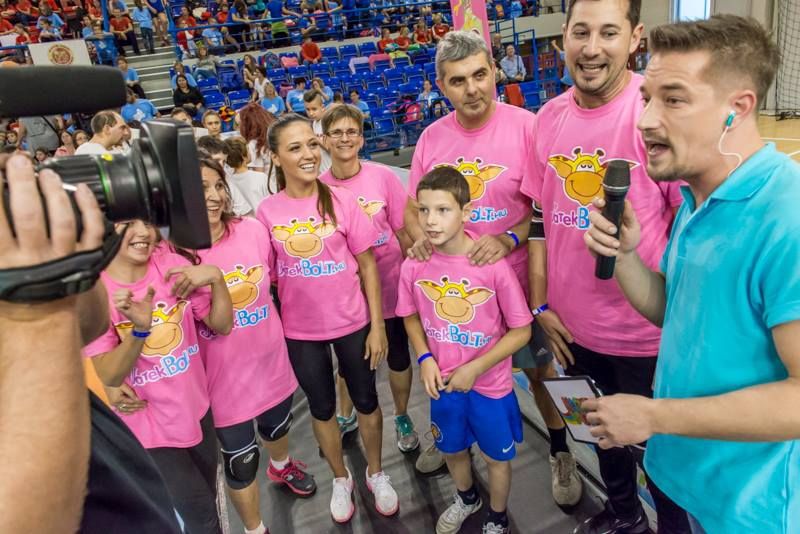 Nagy vagy Kertváros!