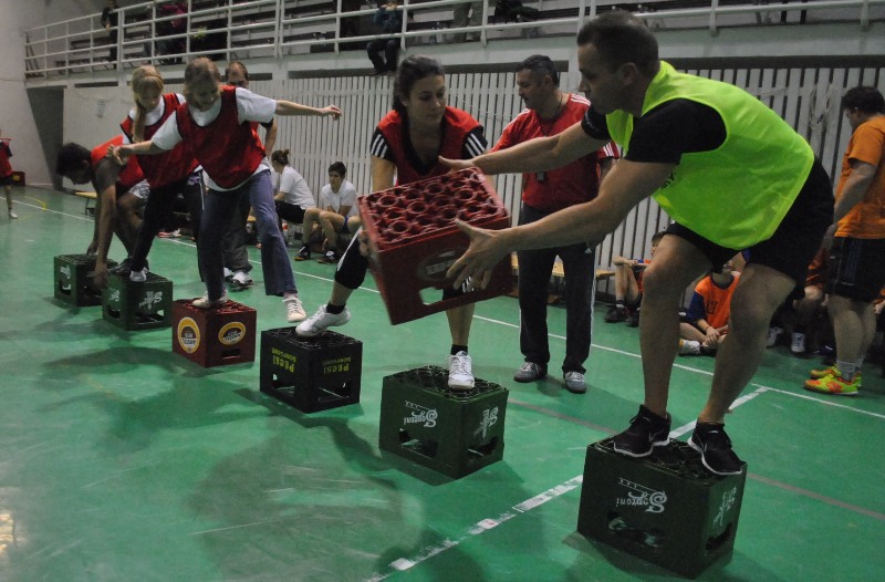 Világbajnok segített a csapatoknak