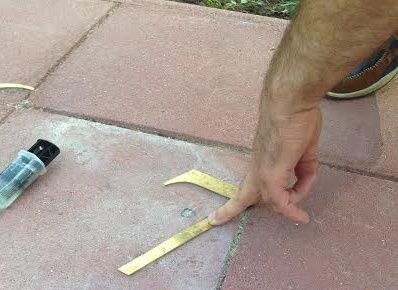 Megrongálták a bibós napórát