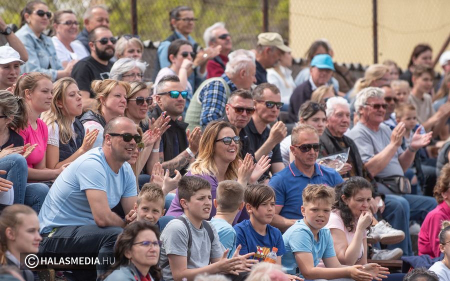 Közönségbarát szezonra készülnek a lovasparkban