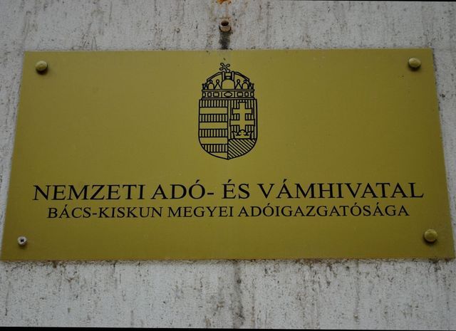 Milliárdos jövedelem