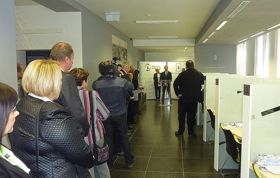 Új helyen a halasi NAV