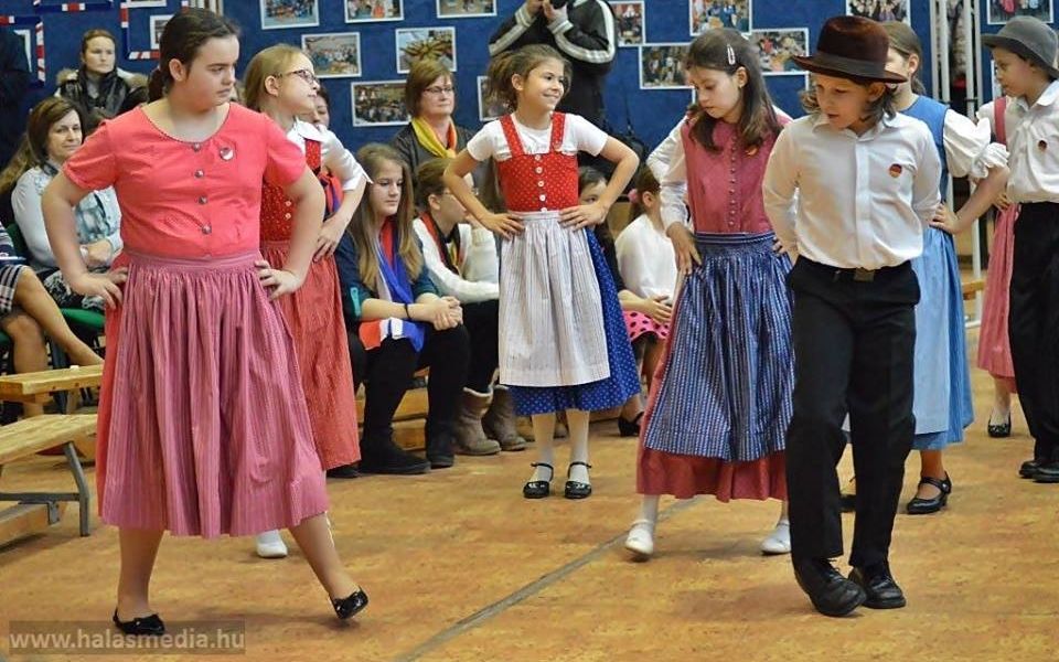 Angol, német versmondó verseny