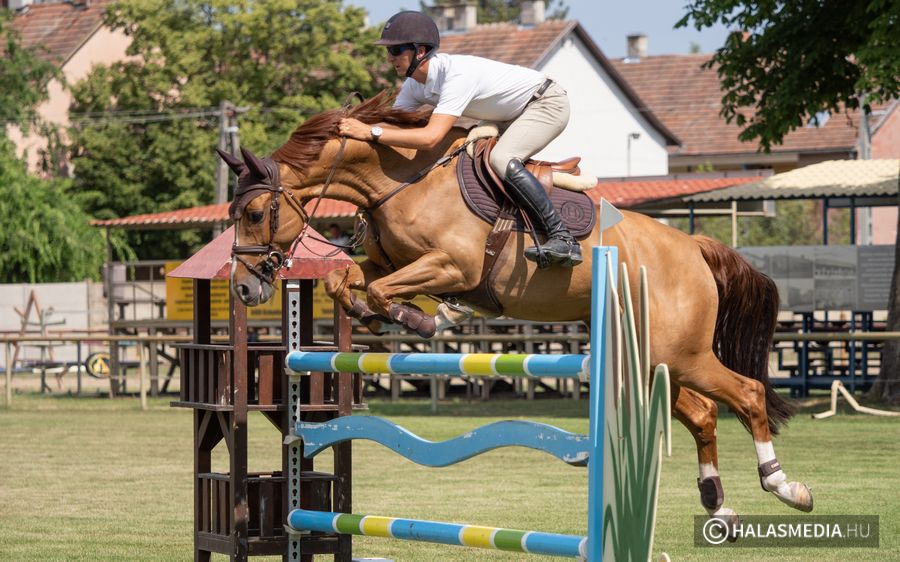 Kovács Henri szombati eredményeivel tripla duplázott (galéria)