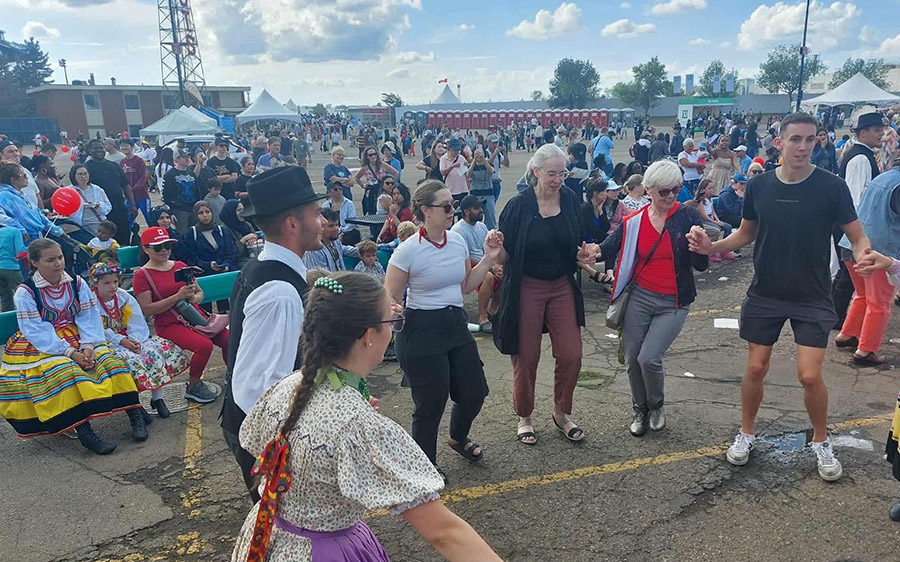 Halas Táncegyüttes: Kanadában népszerűsítették kultúránkat