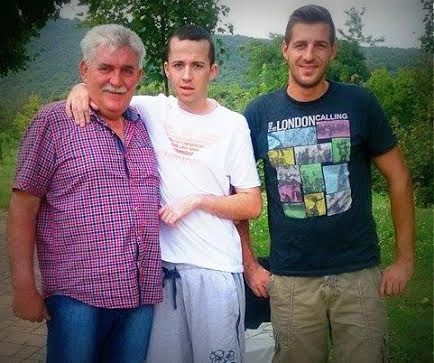 Felébred a megütött M. Norbert?