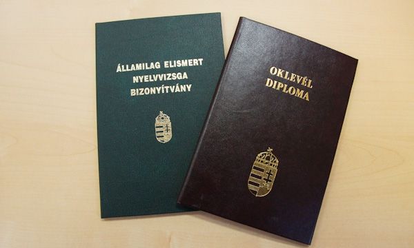 Diplomamentés