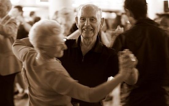 Csak, aki szeret mulatni...