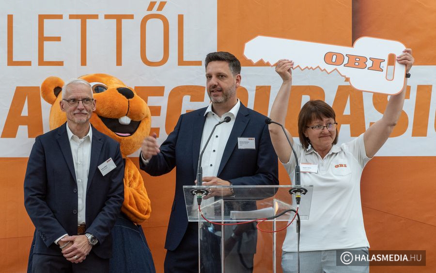 Csütörtökön megnyitott az OBI halasi áruháza (galéria)
