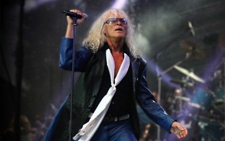 Halason koncertezik az Omega (videó)