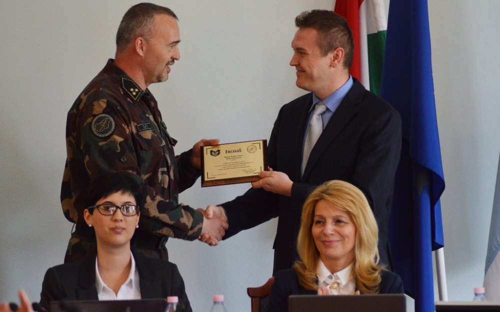 Elismerés a toborzó országfutásért 