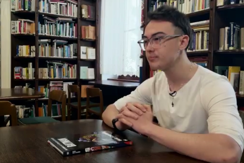 (►) Lapozgató - Osváth Bence