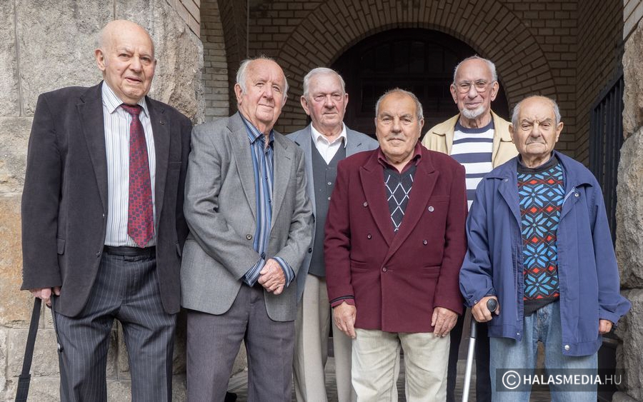 (►) 55-ben végeztek, 70 év után 6-an találkoztak (galéria)