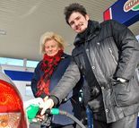 Hun-oil! Az új benzinkút Palcsó Tomival avatott / Van-e bármi értelme a közmeghallgatásnak?