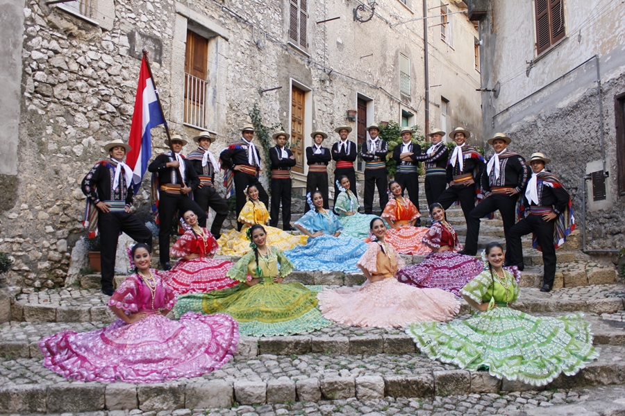 Interetno Halas főterén