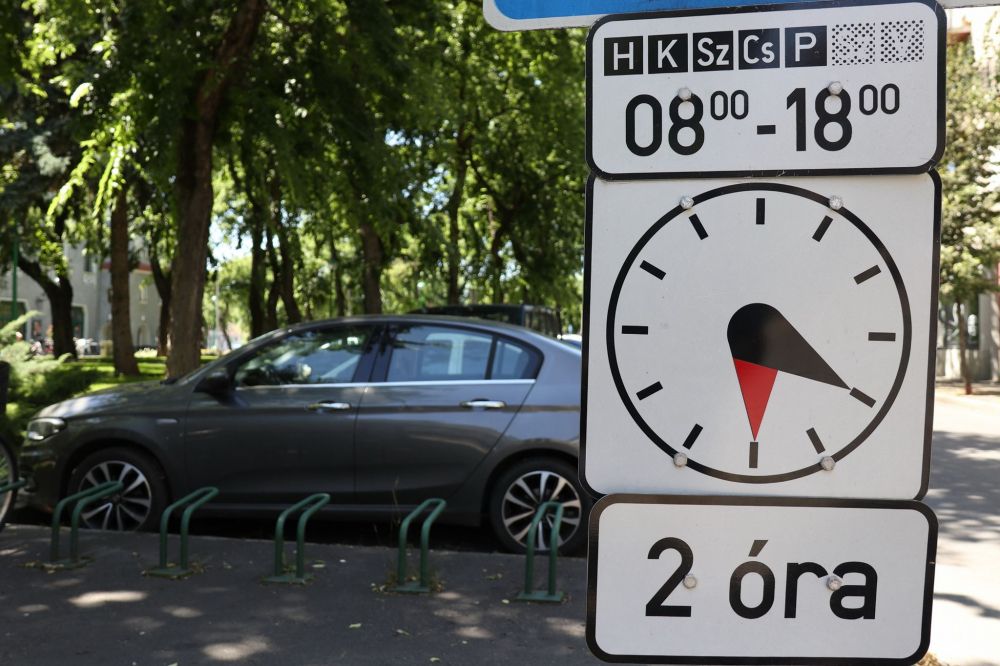 Visszaáll a kétórás parkolási rend