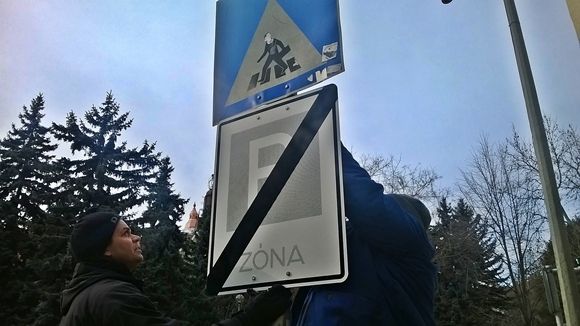 Megint változik a parkolás!