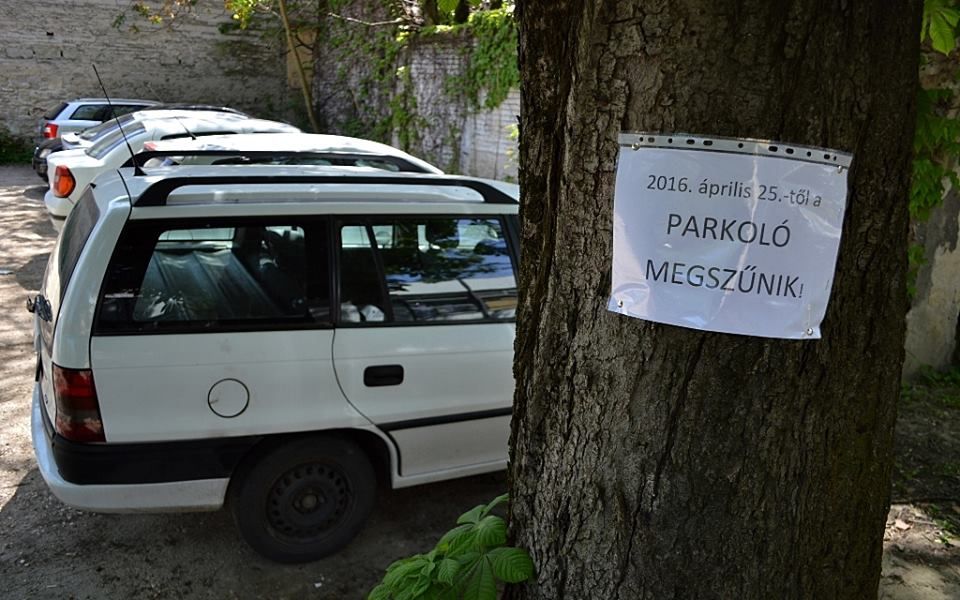 Nem működik, de fizetni kell a parkolásért!