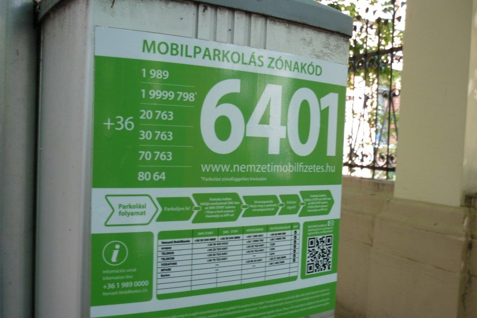 Népszerűbb a pénzbedobás, mint a mobil