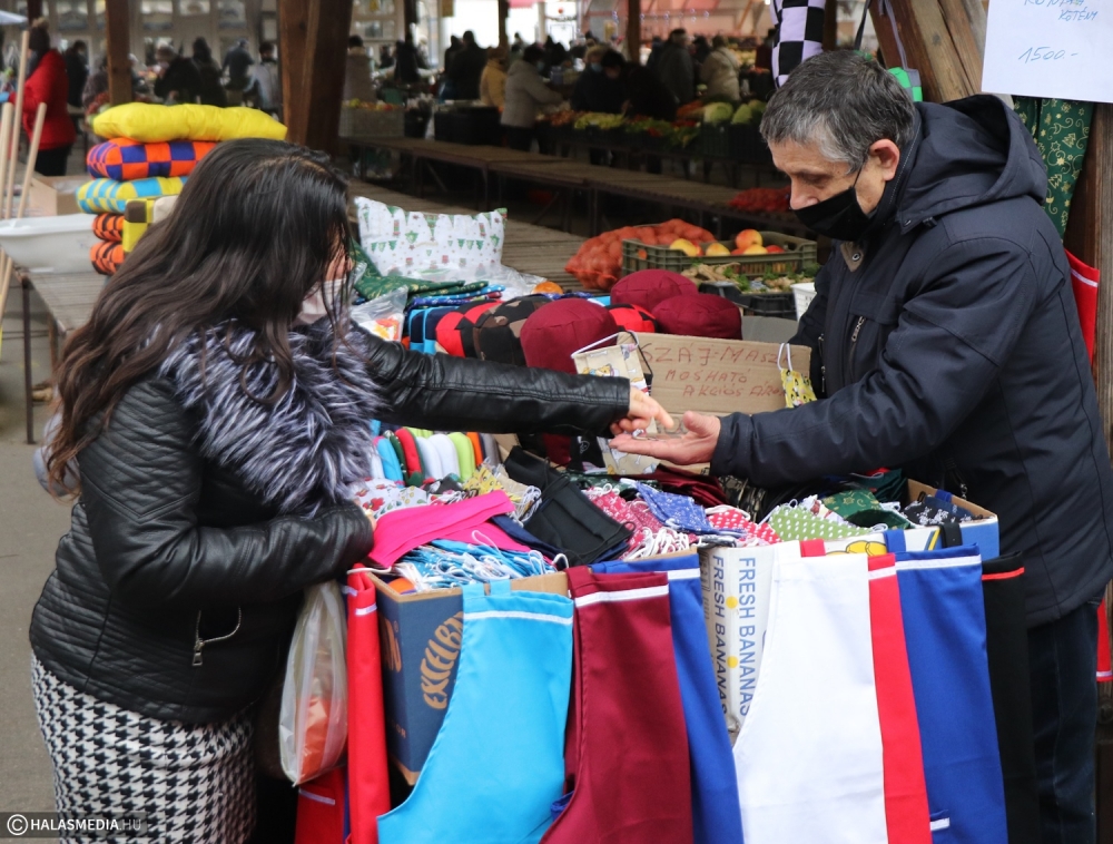 Lesz piac, de kérik a távolságtartást