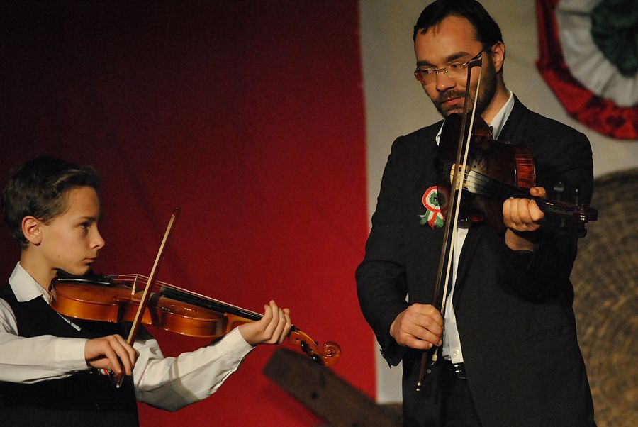 Újra nyílt a Pilvax kávéház