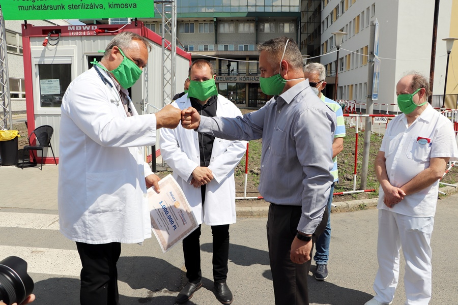 Egymillió forinttal támogatja a Rotary Club a kórház fejlesztését (galéria)