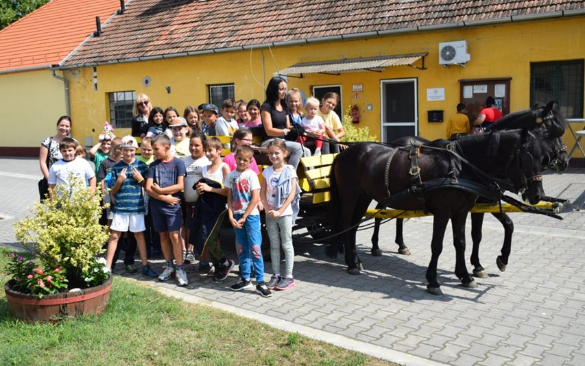 Szerették a Regruta Oskolát