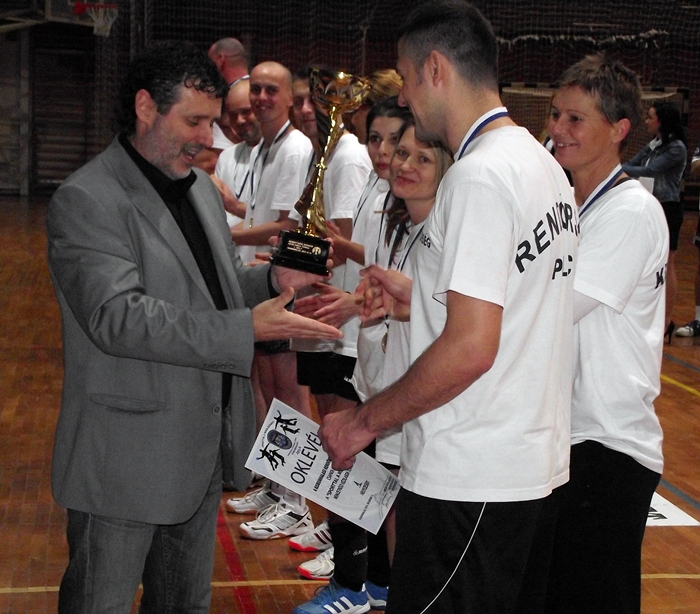 Kézilabdában is jók a rendőreink