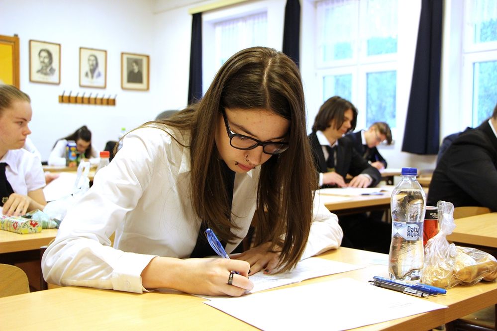 Matematikával folytatódtak az érettségi vizsgák