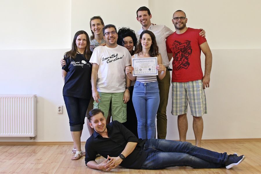 (►) Félmilliós adomány a halasi musical premierjére