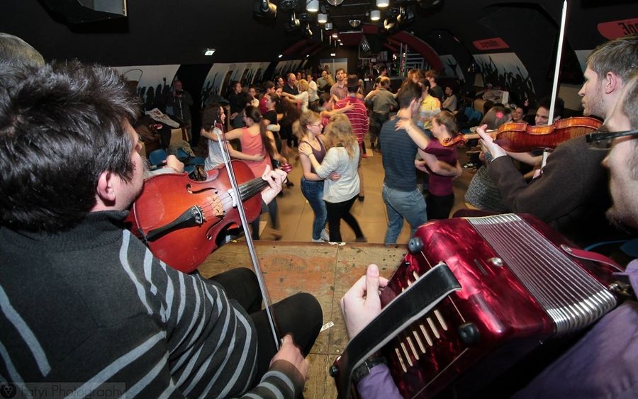 Rozsdamarós stílusban