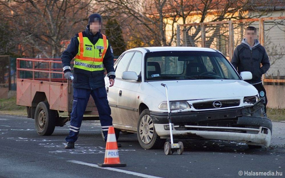 Előzés közben ütköztek
