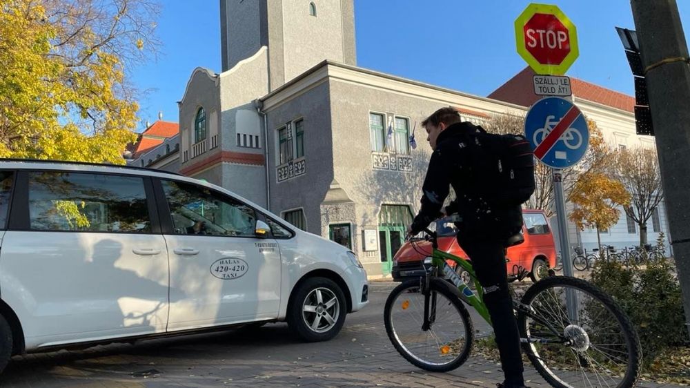 Stop, szállj le, told át!