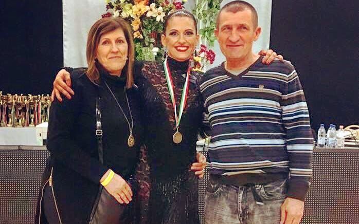  (►) Ági profi latin magyar bajnok