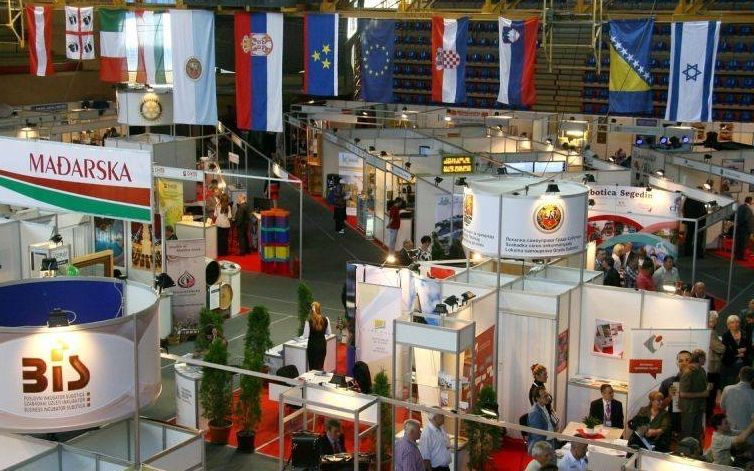 Ingyen bemutatkozhatnak a vállalkozók