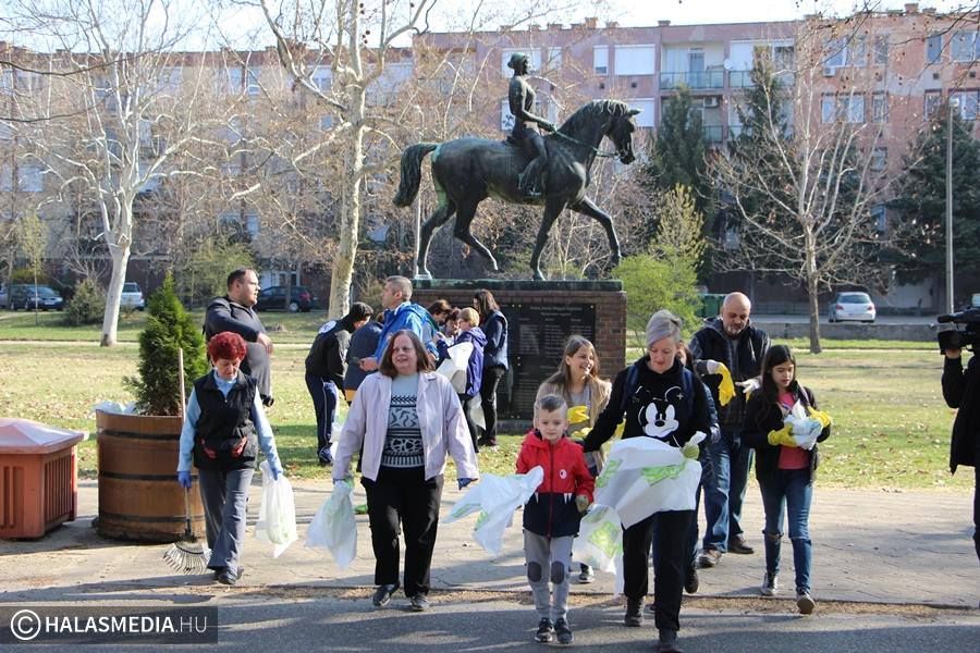 Ma is sokan csatlakoztak a TeSzedd! akcióhoz