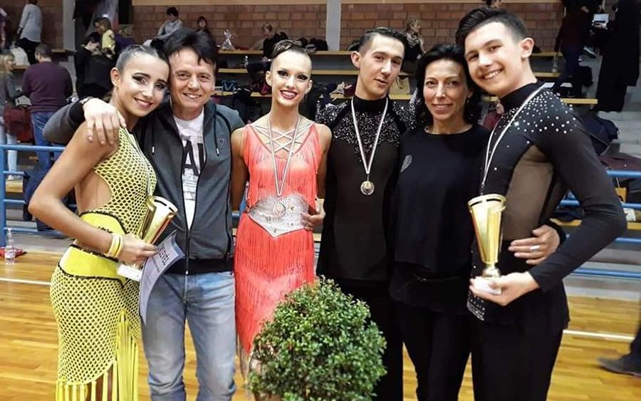 Érmek, kiváló Studio helyezések