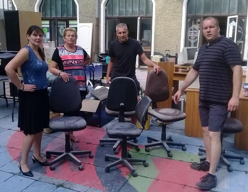 (Sz)épül a szerkesztőség