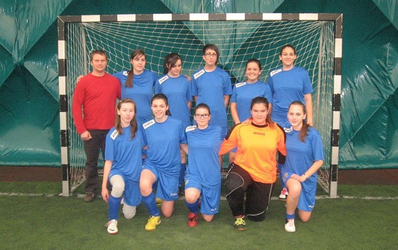 Első körben remekelt a Szilády