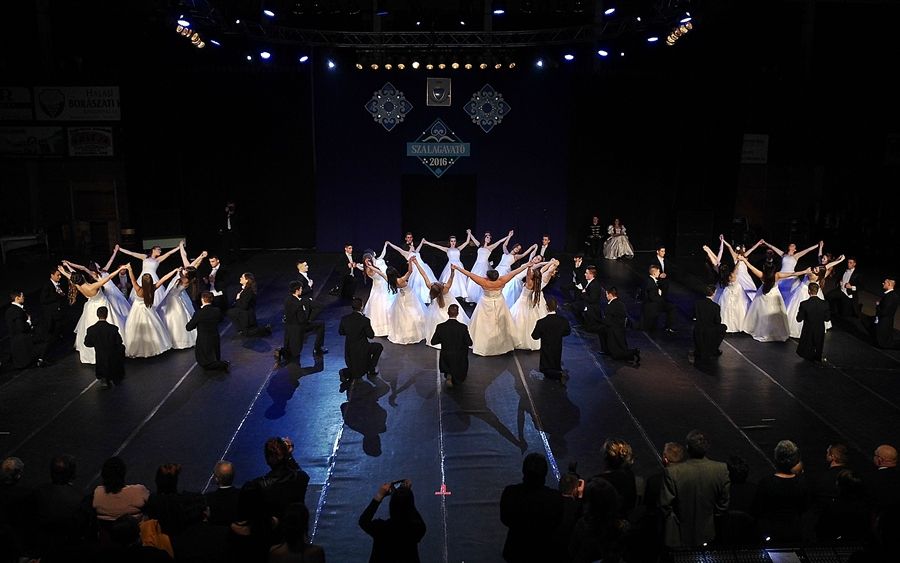 (►) Minden pillanata gyönyörű volt