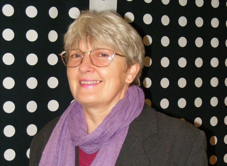 A jóga és a művészet segít