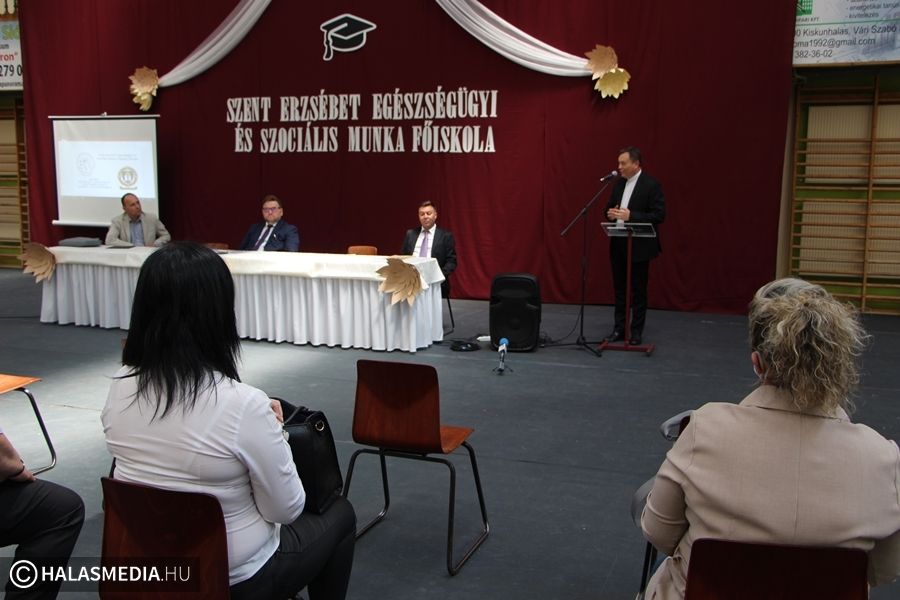 Folytatódik Halason a szociális munka főiskolai képzés – már lehet jelentkezni