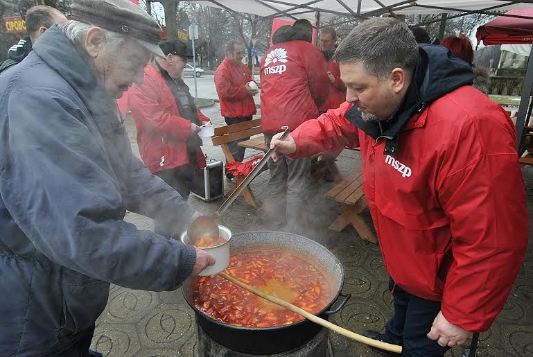 Szociális konzultáció a Kisbosnyákon